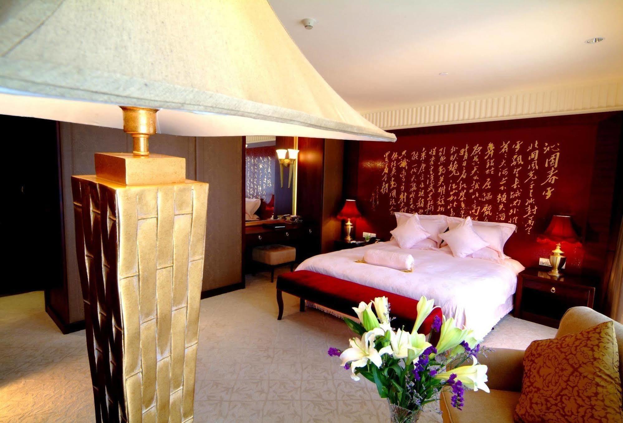 Heyuan Great International Hotel Екстер'єр фото