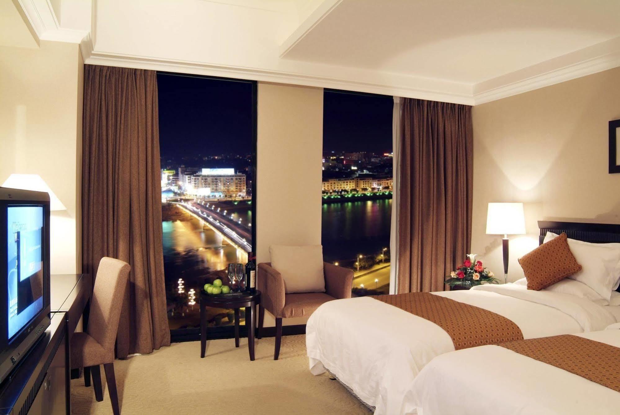 Heyuan Great International Hotel Екстер'єр фото