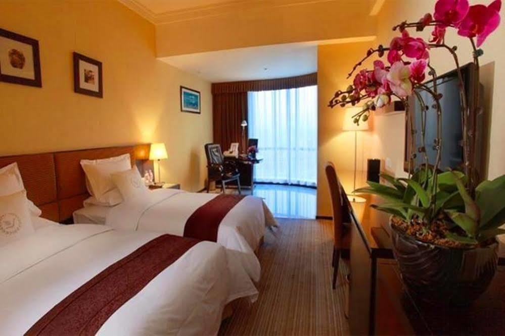 Heyuan Great International Hotel Екстер'єр фото