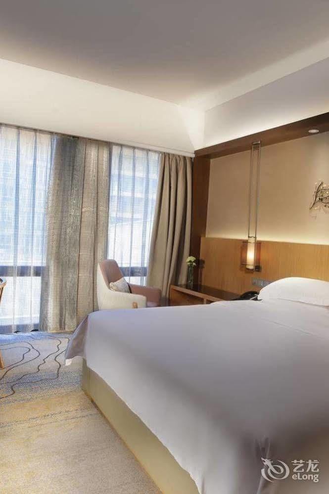 Heyuan Great International Hotel Екстер'єр фото